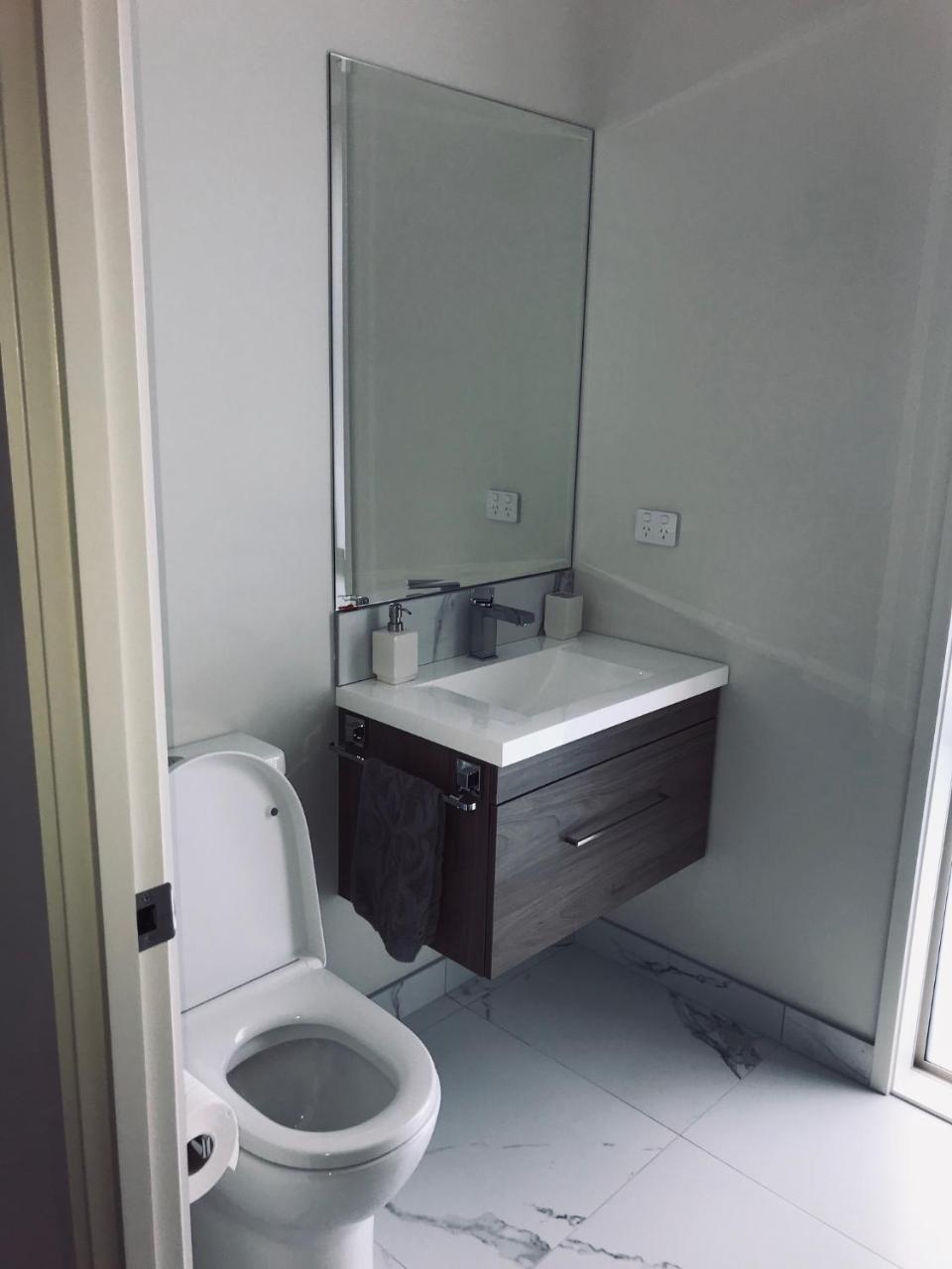 Modern Self Contained Apartment In Riverhead Dış mekan fotoğraf